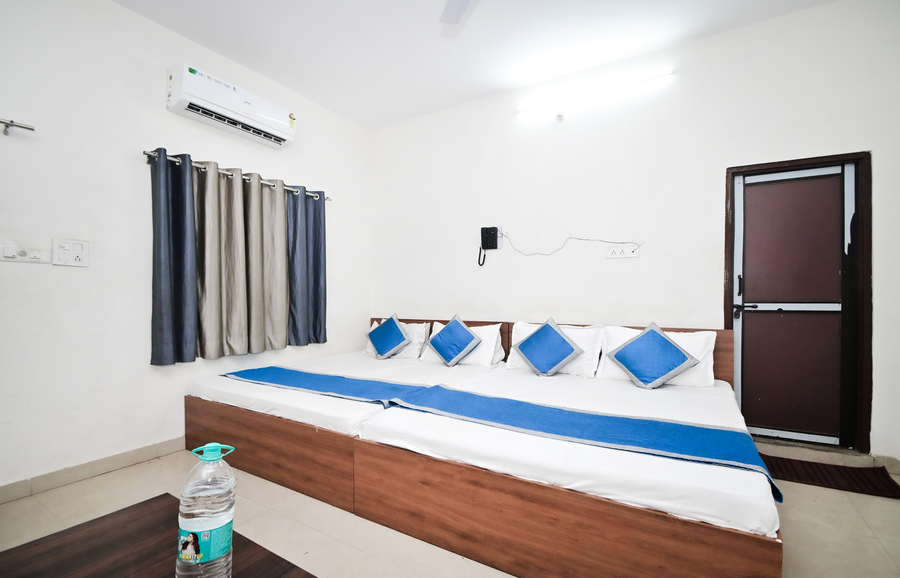 hotel apoorv