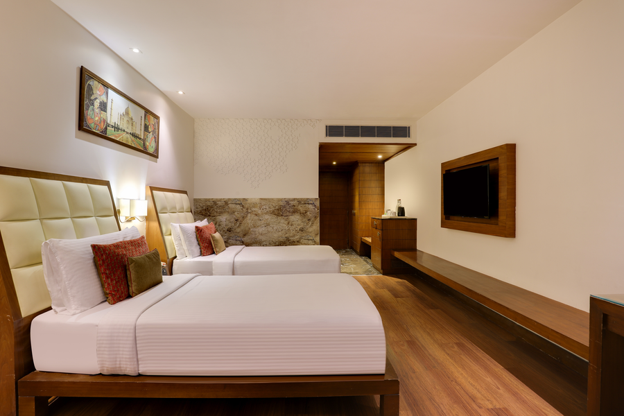 saura hotel agra a club mahindra associate