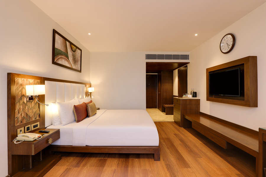 saura hotel agra a club mahindra associate