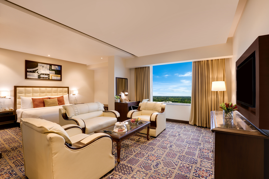 saura hotel agra a club mahindra associate
