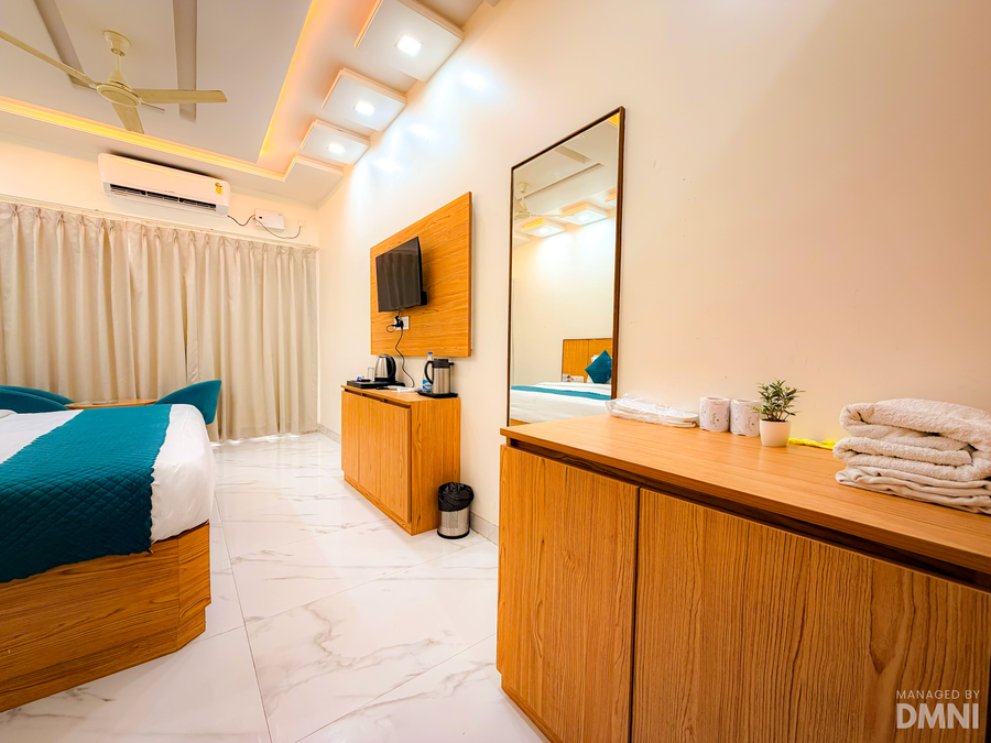 hotel shri radha orchid