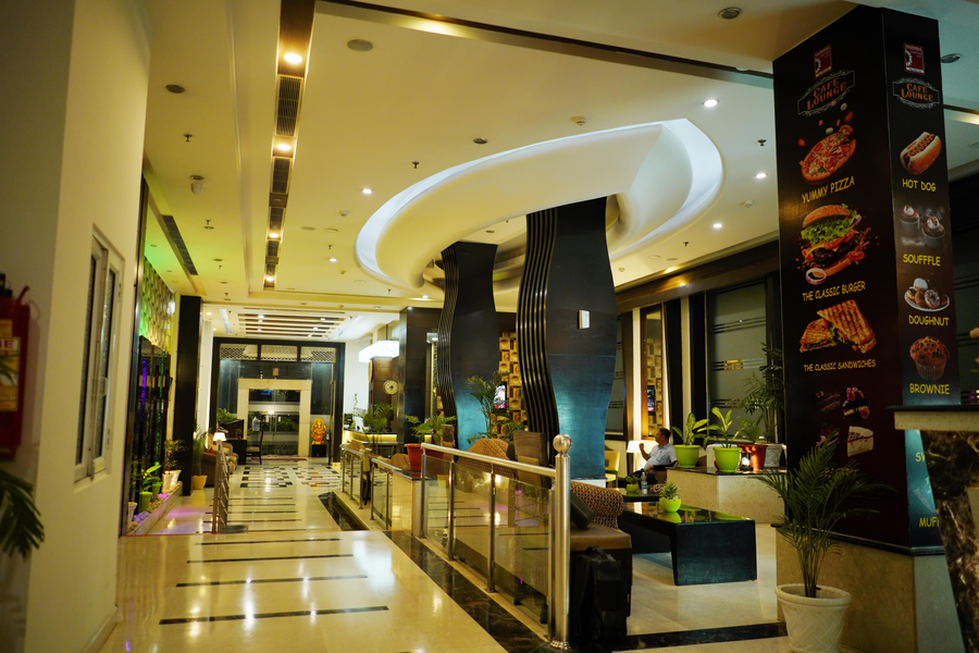 The Vaishnavi,Williams Town,3 star