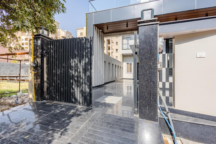 lime tree bnb pari chowk