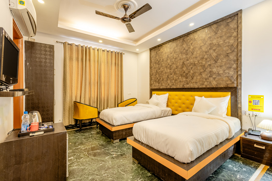 lime tree hotel huda city centre