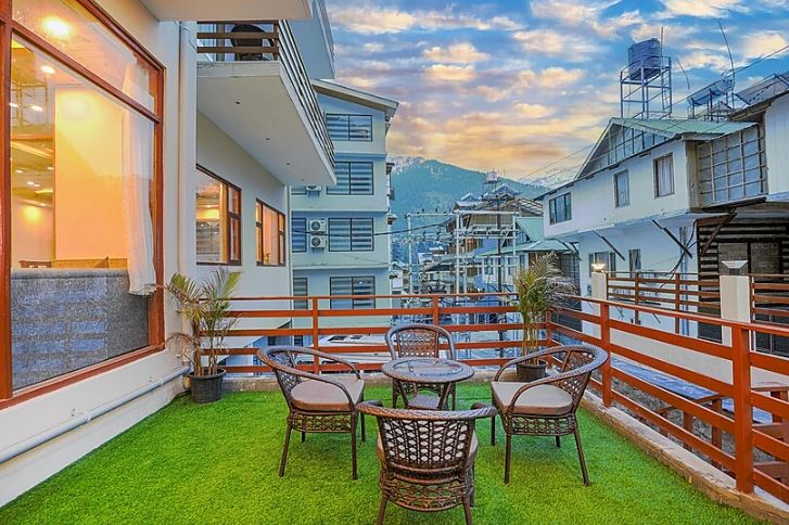 Hotel Divine Paradise,Simsa Village,3 star