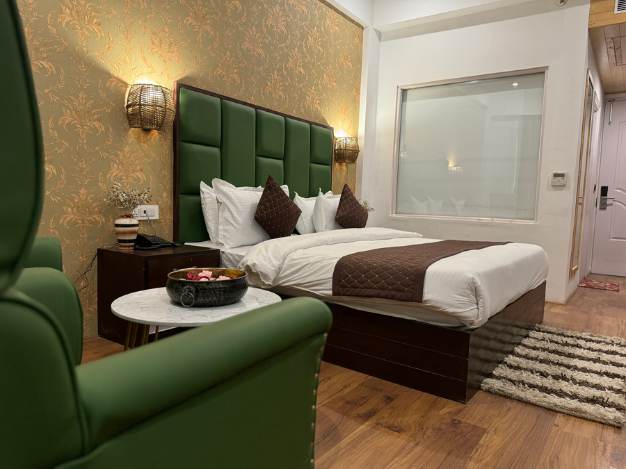 hyacinth hotel