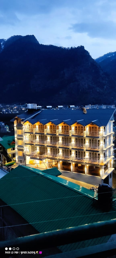 hyacinth hotel