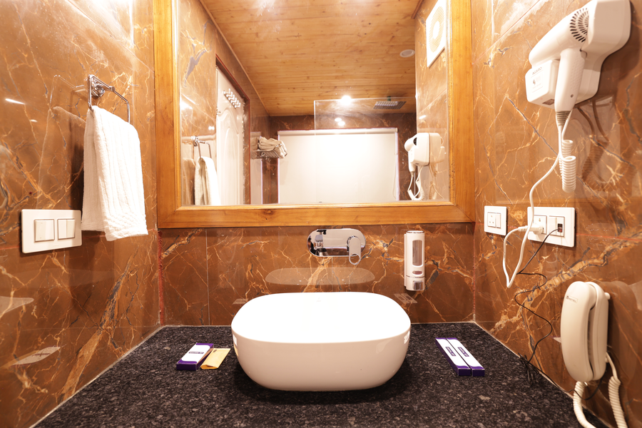 hyacinth hotel