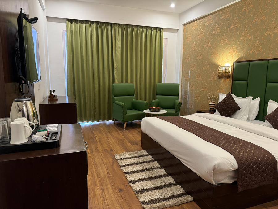 hyacinth hotel