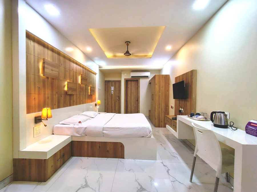vits select grand inn ratnagiri