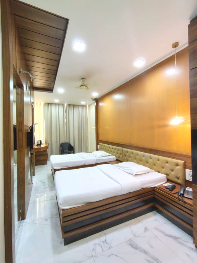vits select grand inn ratnagiri