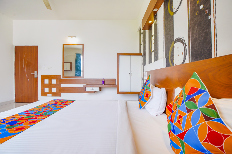 fabhotel emirates suites