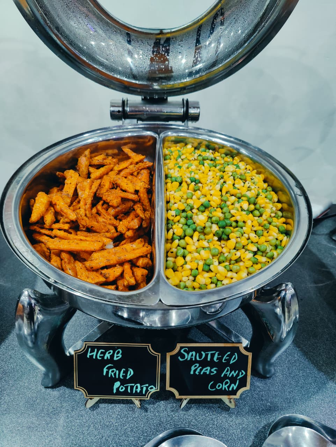 aliza inn and suites by srs hotels