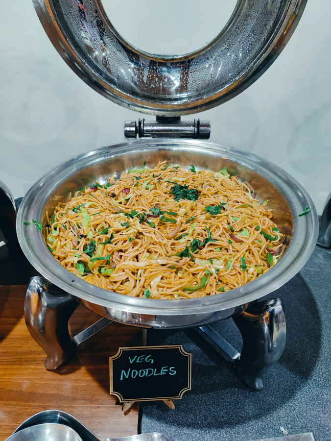 aliza inn and suites by srs hotels