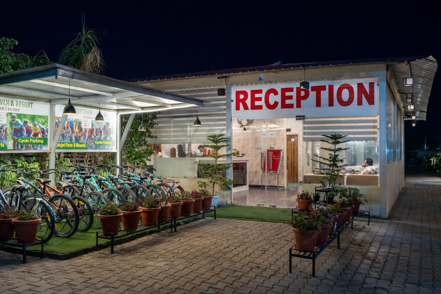 shivjot farms and resort
