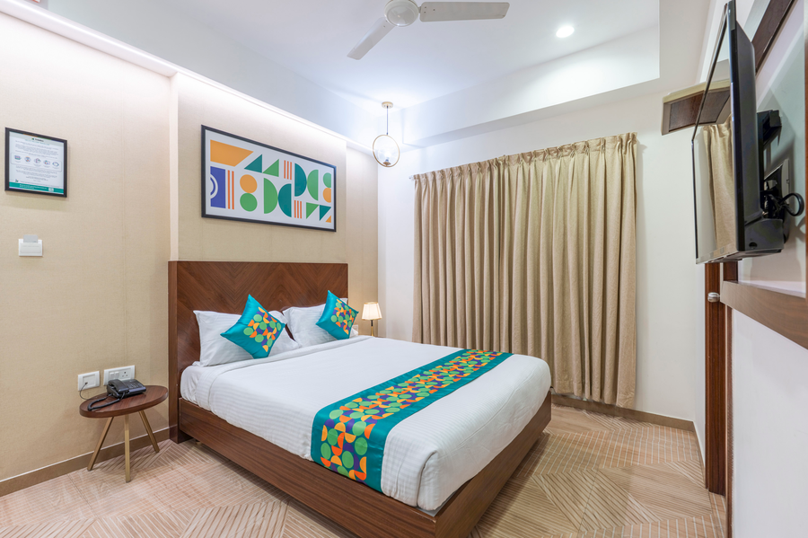 treebo flora embassy