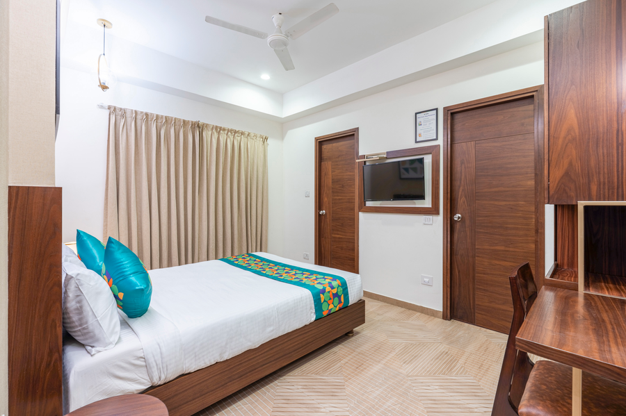 treebo flora embassy