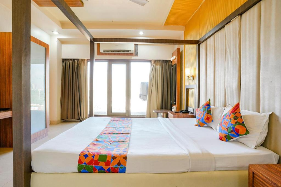 fabhotel devanshi inn