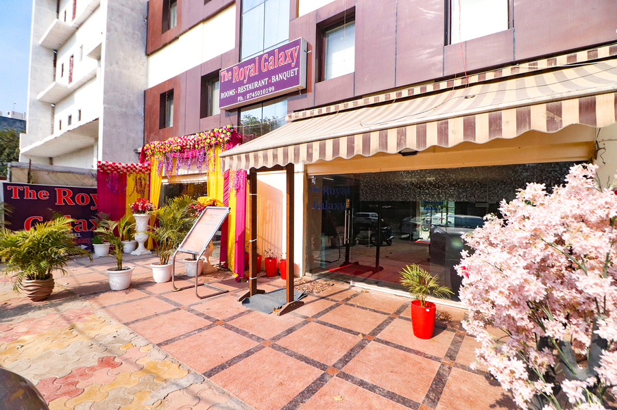 fabexpress dwarka suites