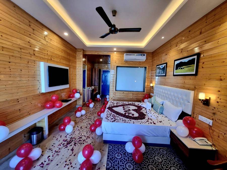 Hotel Wood Stock Luxury,Shamli Nichli,4 star