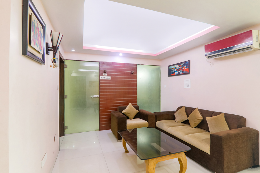 fabhotel royal ville