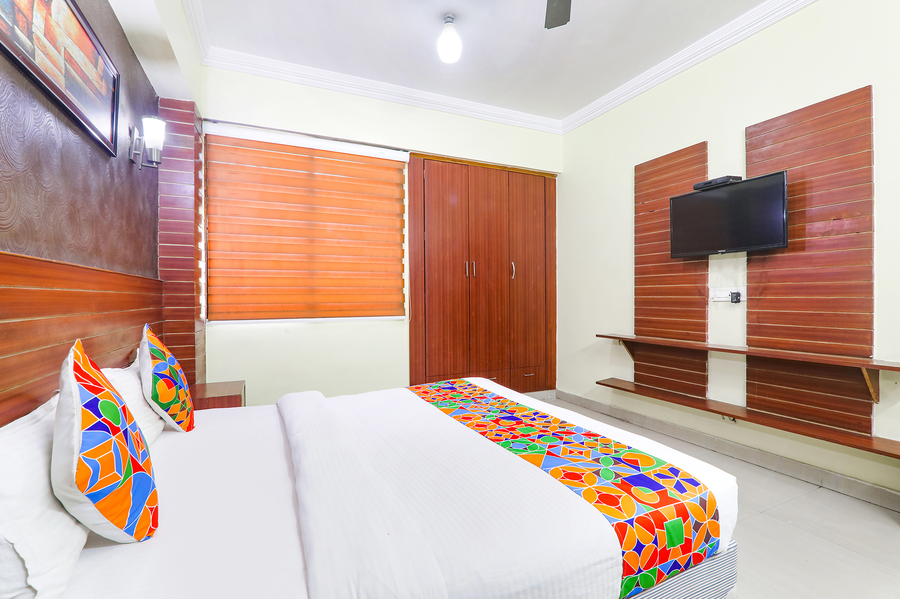 fabhotel royal ville