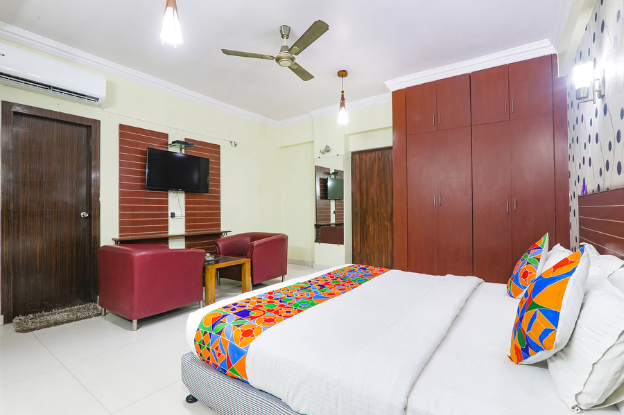 fabhotel royal ville