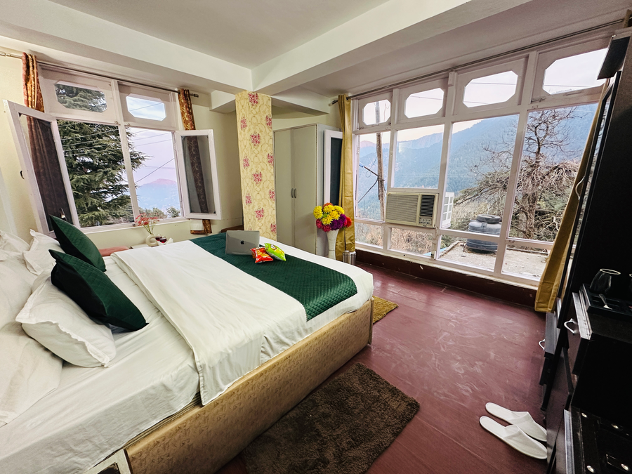 Hotel Eagle Nest Central Heated,Mall Road Dalhousie,3 star