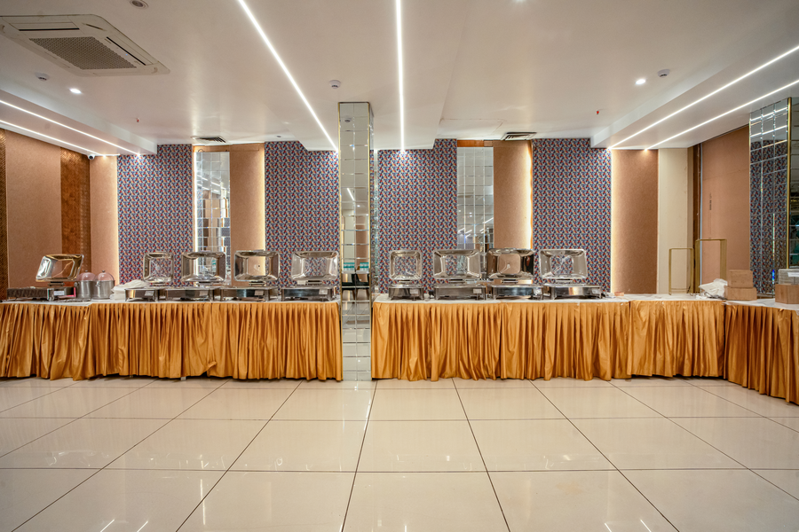 Acr Luxury Hotel,Sector 117,3 star