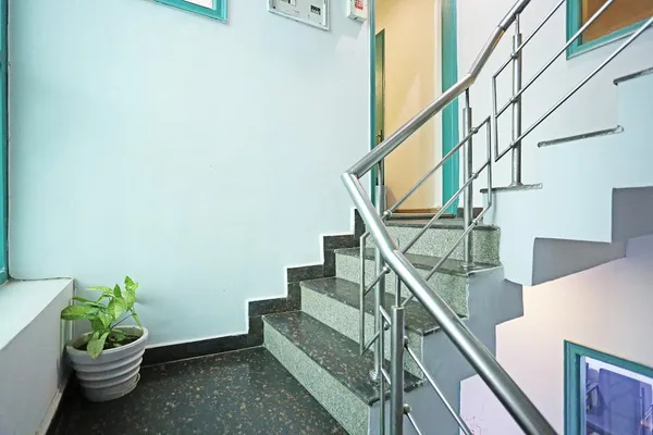 fabhotel the runner
