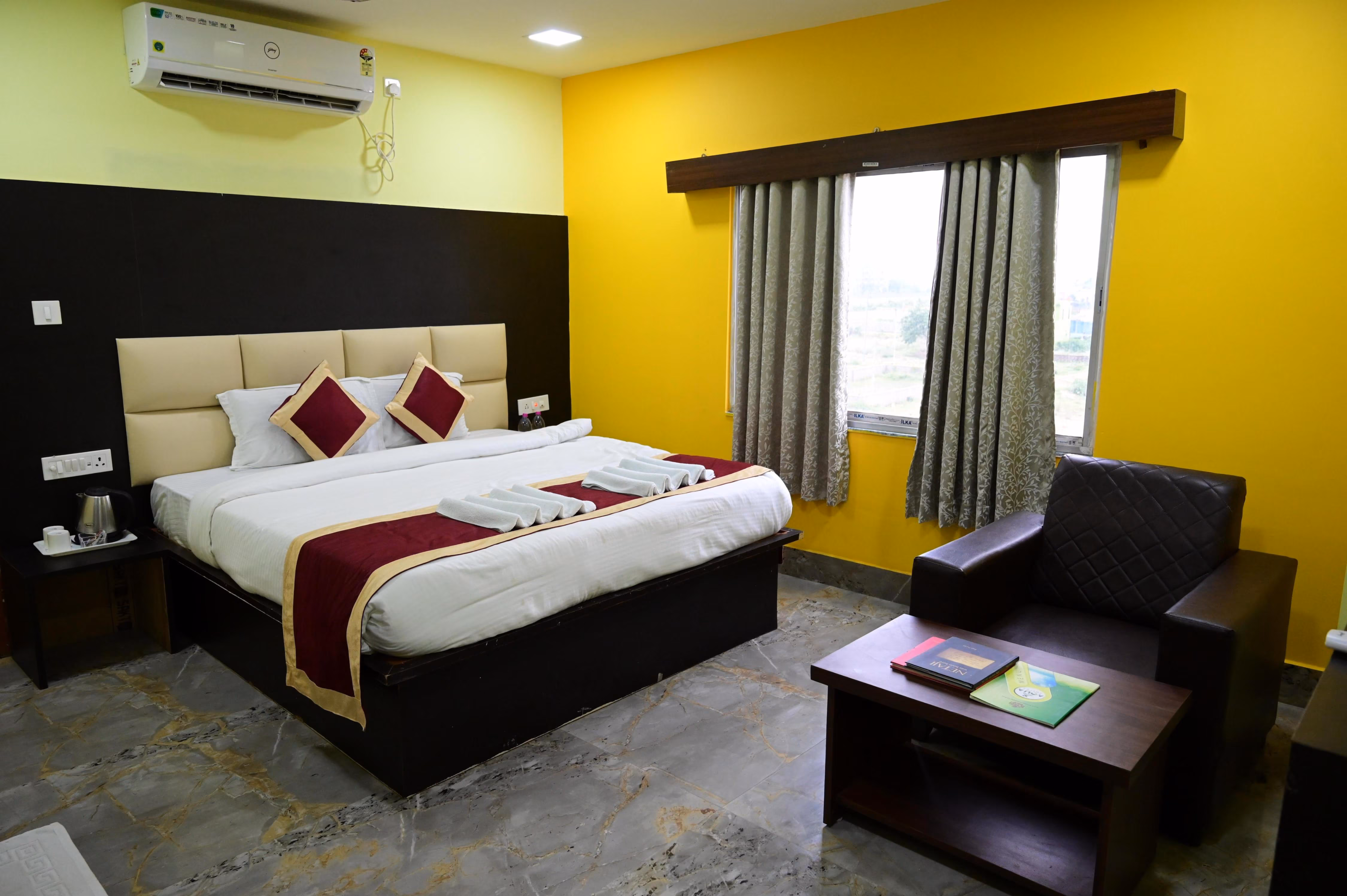 coral suites puri