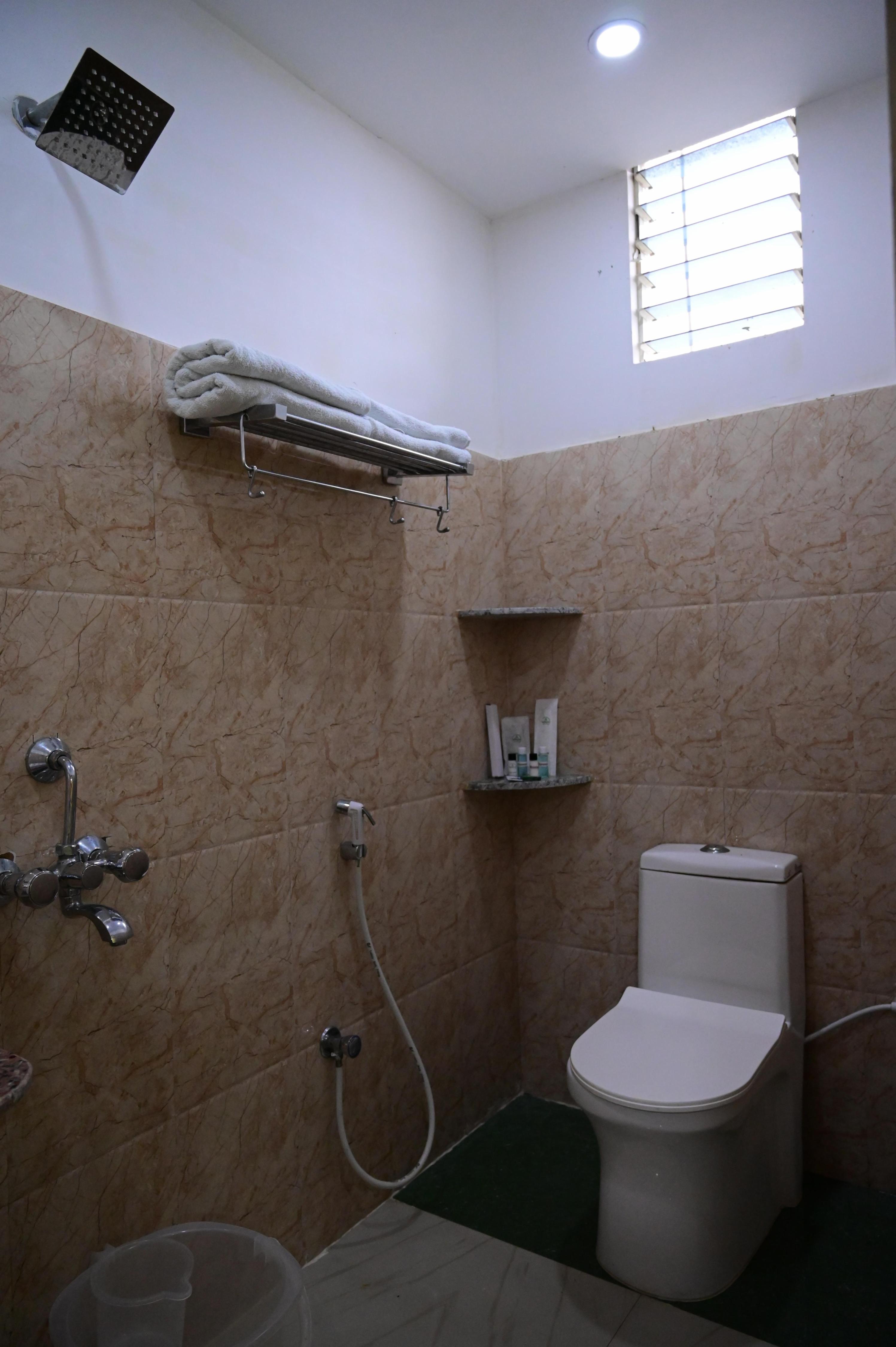 coral suites puri