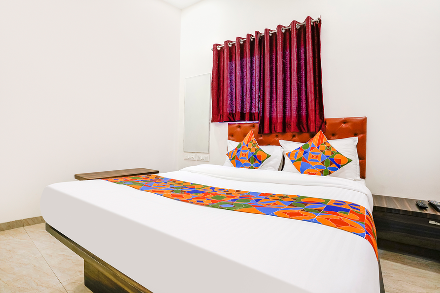 Fabexpress Green View,Kalyan West,3 star