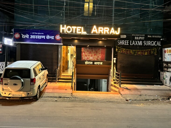 Hotel Arraj,Moudhapara, Raipur,3 star