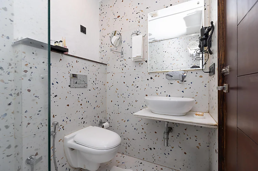 romeo lane the courtyard house