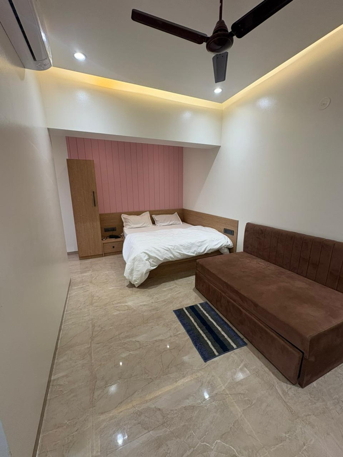 hotel manoranjan enclave