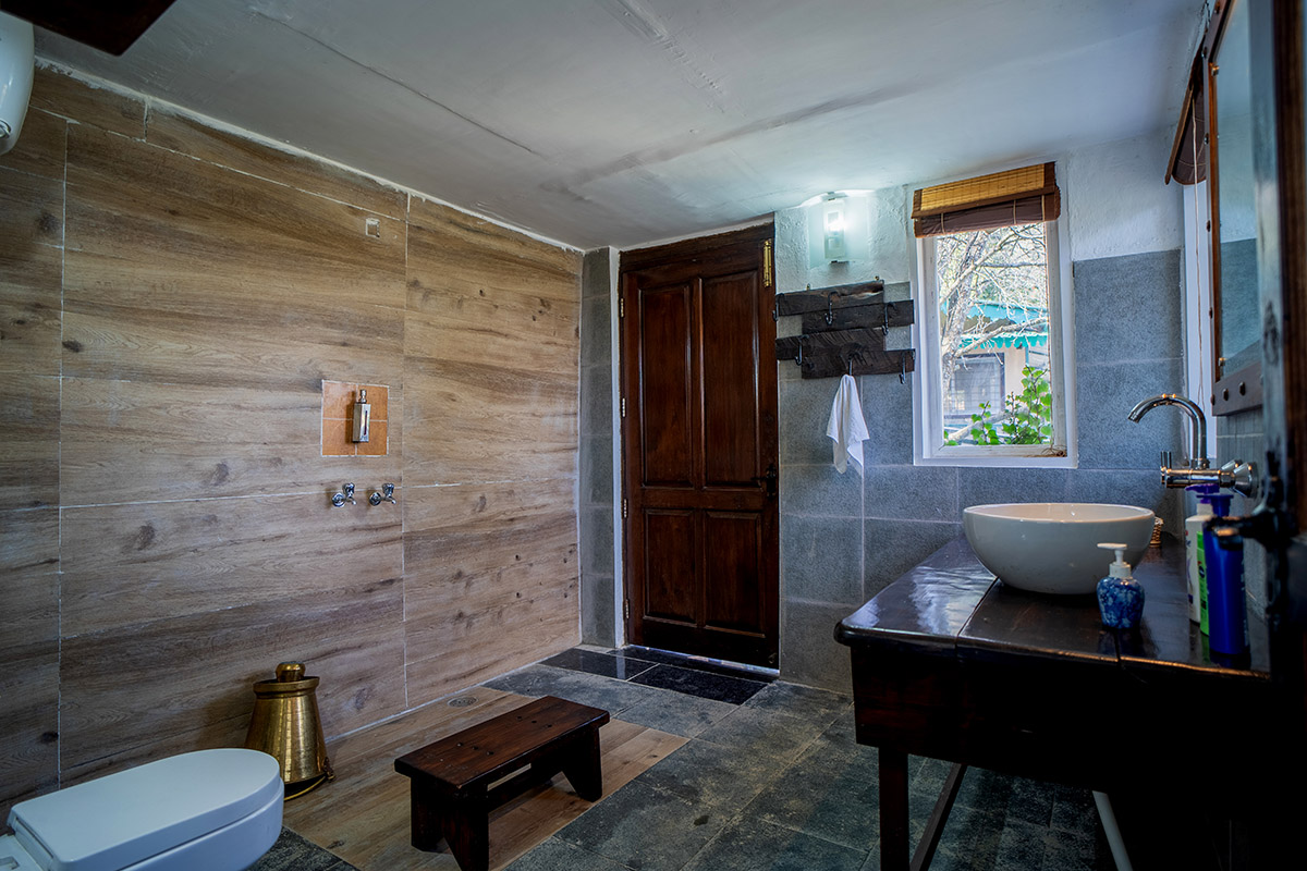 himalayan luxe homestead pottery baking workshop