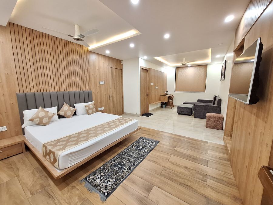 hotel krishna pride