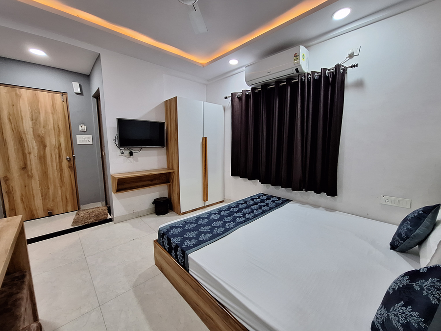 hotel krishna pride
