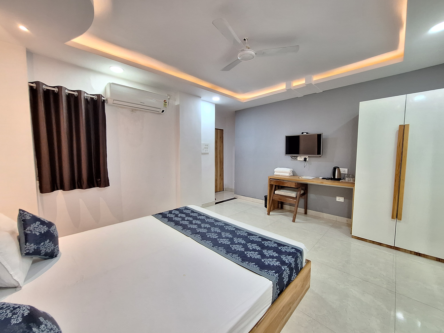hotel krishna pride