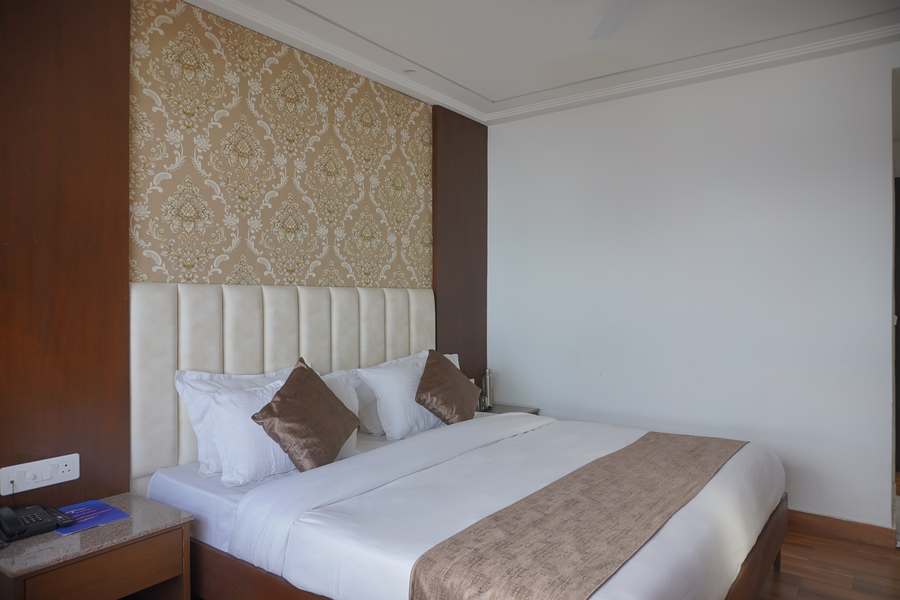 Sangam By Stotrak, 110 M From The Mall Road>>Mall Road, Mussoorie ,3 star