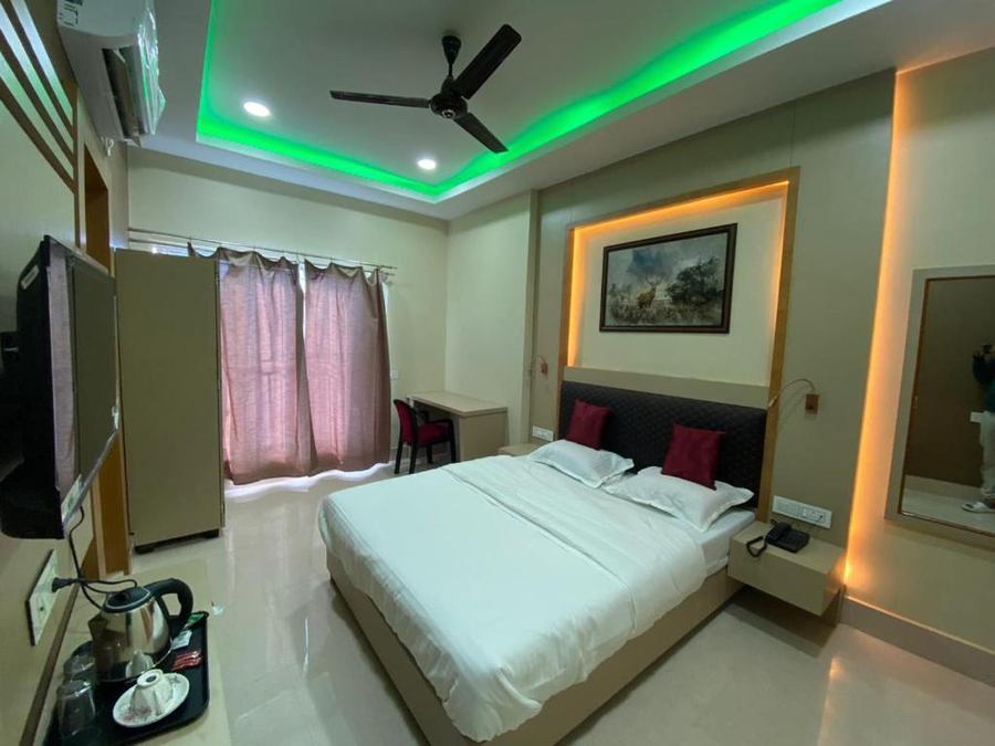 grace inn guest house near airport