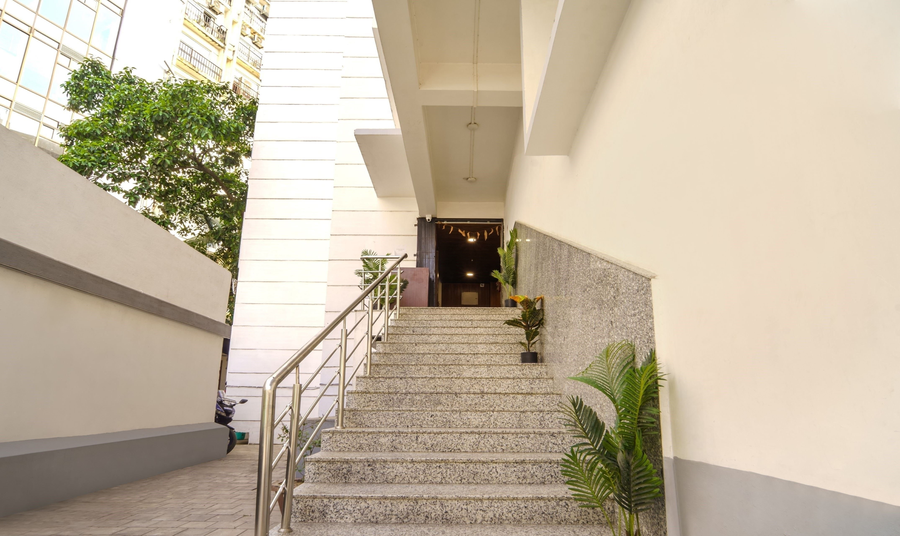 Treebo Park Palace,,3 star