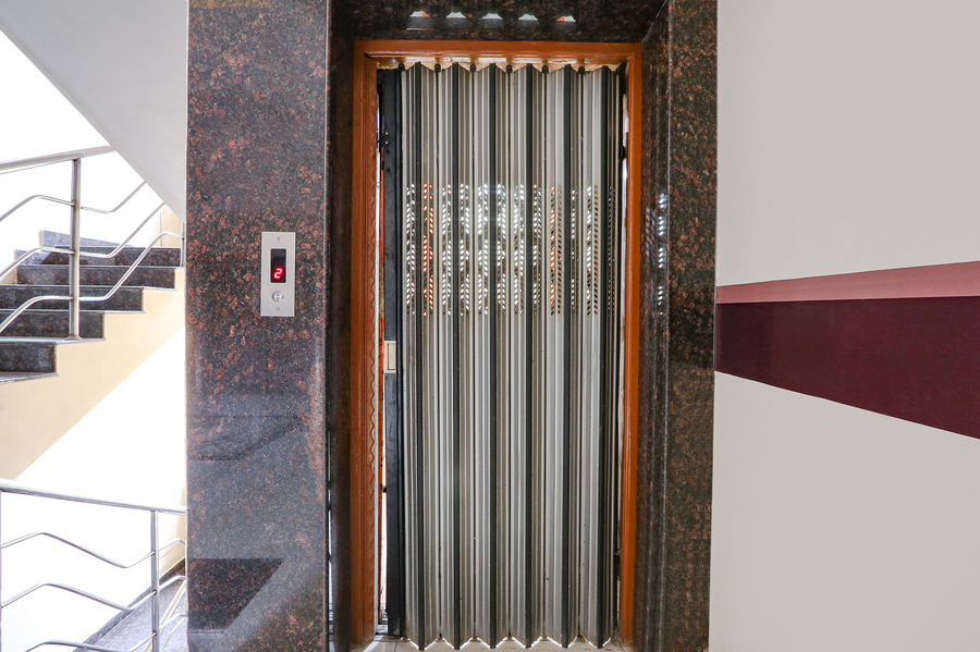Fabhotel Arastu Plaza - Nr Nampally Railway Station,Nampally,3 star