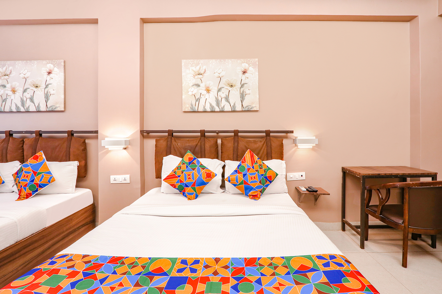 fabhotel arastu plaza nr nampally railway station