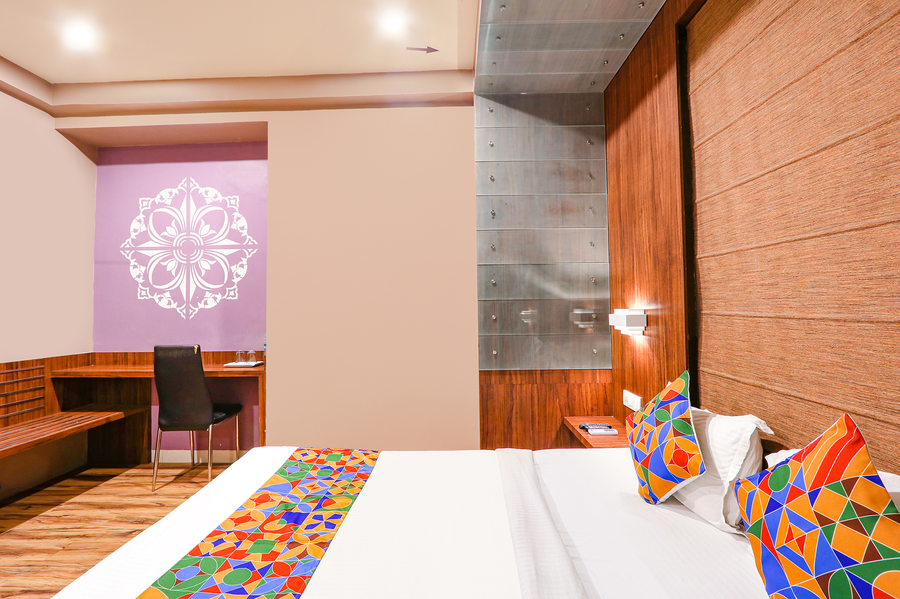 fabhotel arastu plaza nr nampally railway station