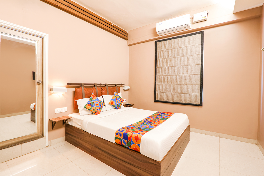fabhotel arastu plaza nr nampally railway station