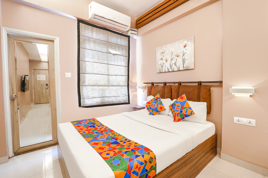 fabhotel arastu plaza nr nampally railway station