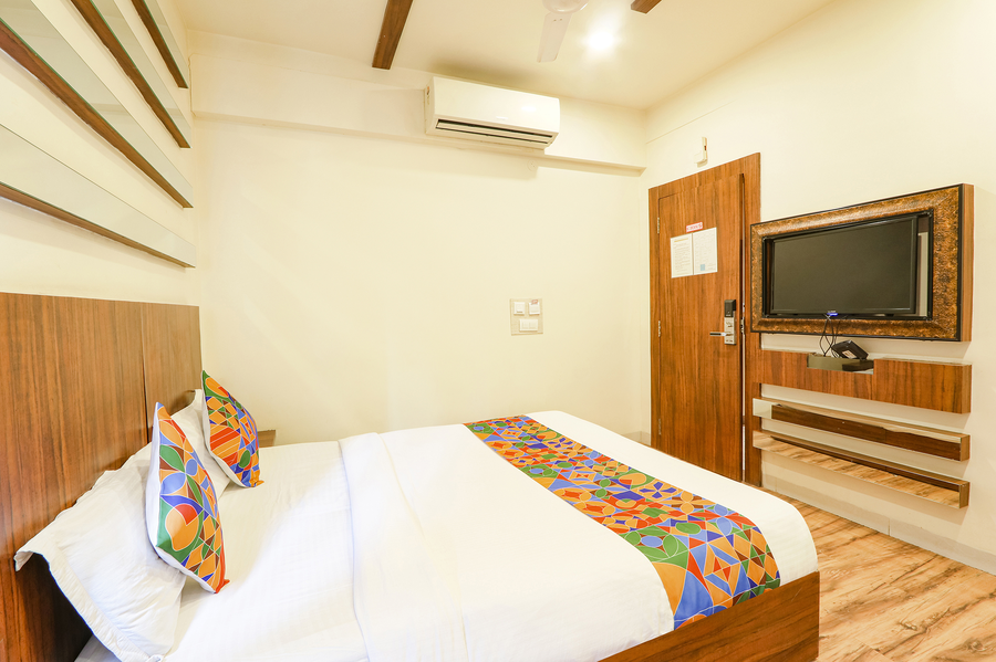 fabhotel arastu plaza nr nampally railway station