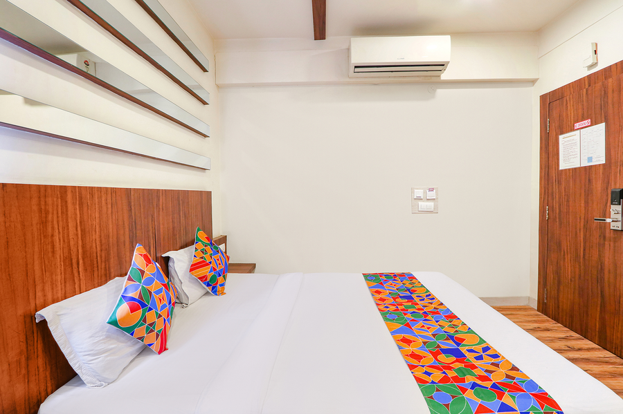 fabhotel arastu plaza nr nampally railway station